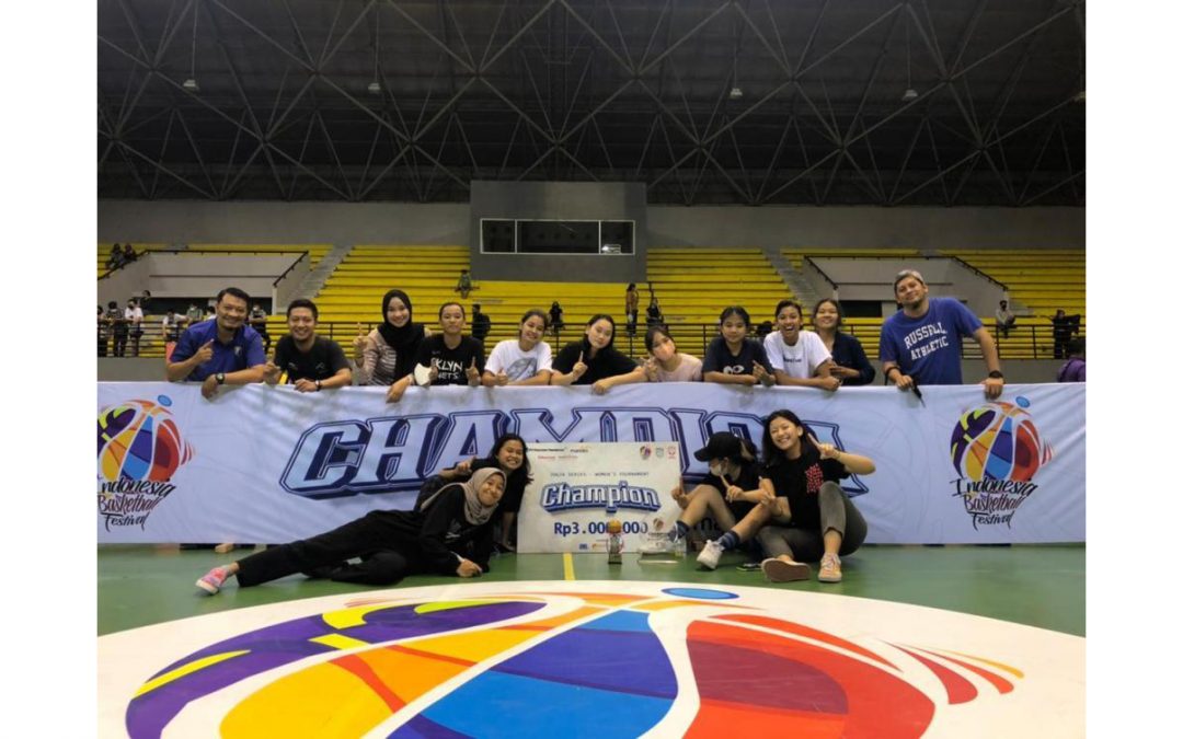 Menang! Tim Basket Putri UNDIP Raih Juara 1 dalam Laga Indonesia Basket Festival Yogya Series 2022