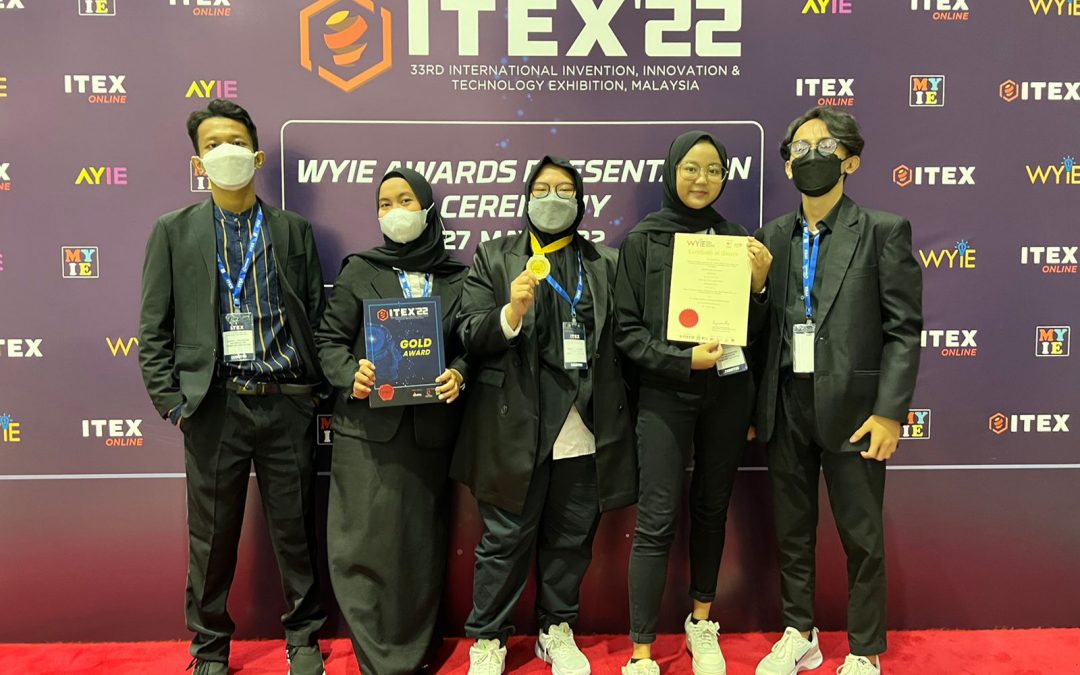 FISIP UNDIP Students Won Gold Medals at the 2022 World Youth Inventors Exhibition, Kuala Lumpur Malaysia