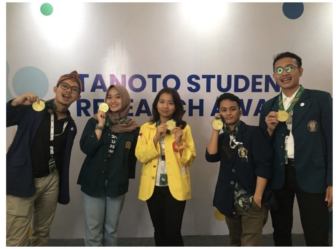 Computer Engineering Student FT UNDIP Won a Gold Medal at the 2022 ...