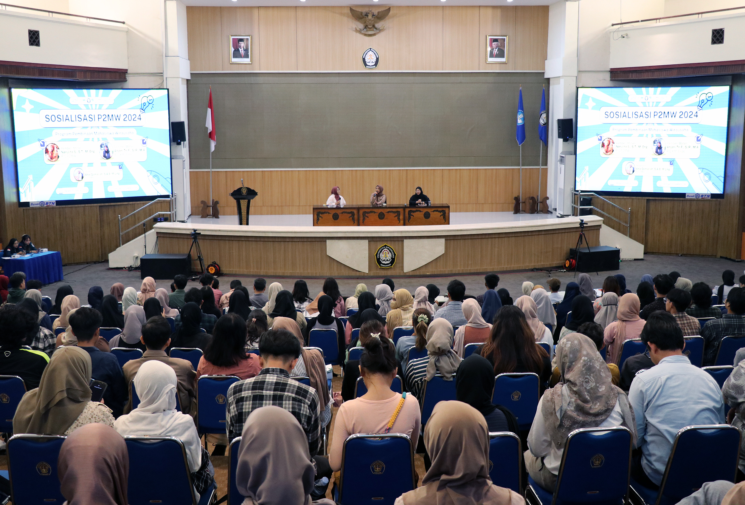 Undip Tumbuhkan Jiwa Entrepreneur Melalui Sosialisasi Program Pembinaan Mahasiswa Wirausahaan (P2MW) 2024 3 IMG 4565