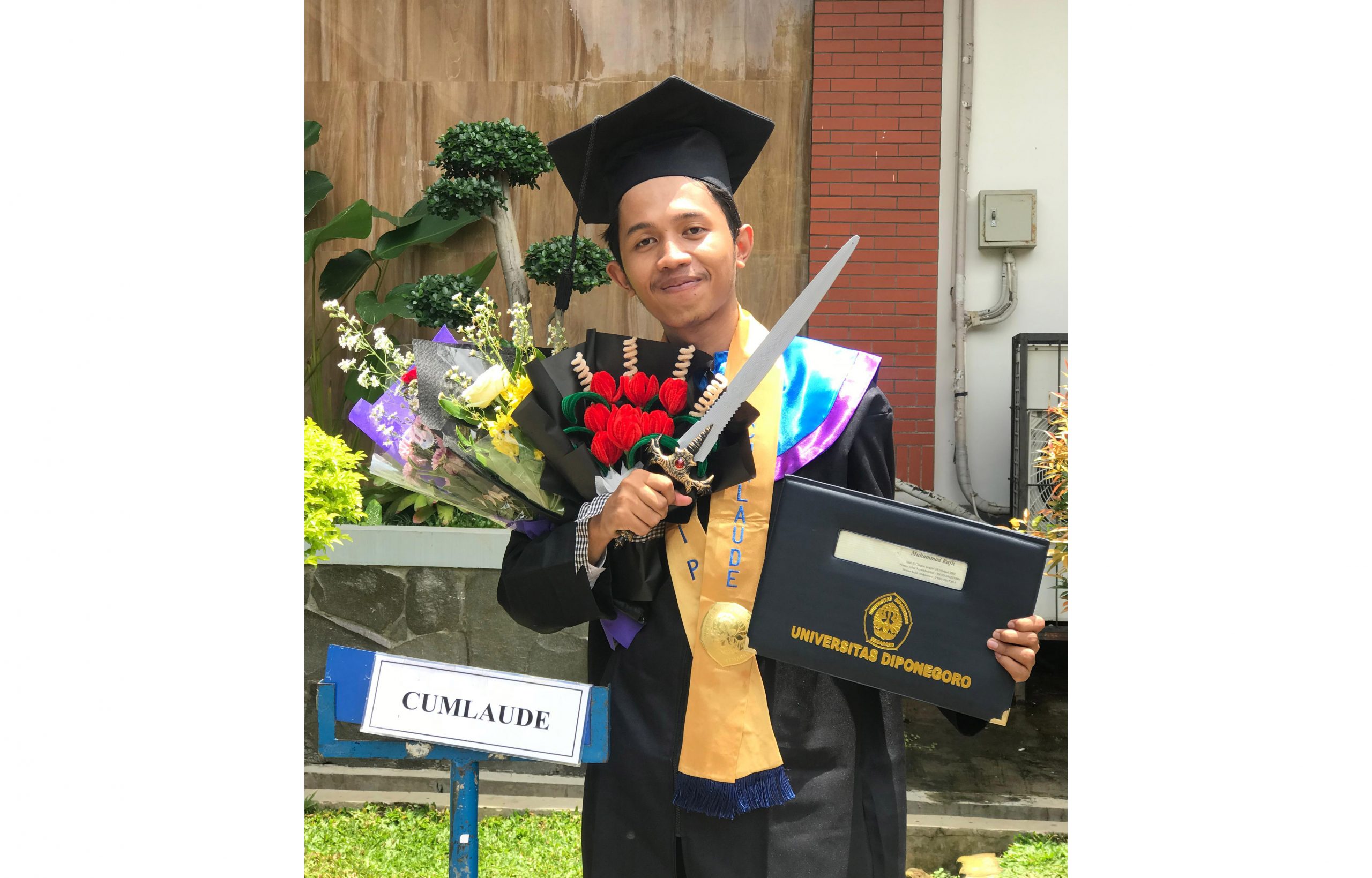 Rafli (lulusan FKM Undip): YOLO, You Only Live Once, Manfaatkan! 2 WhatsApp Image 2024 02 03 at 12.05.28 scaled