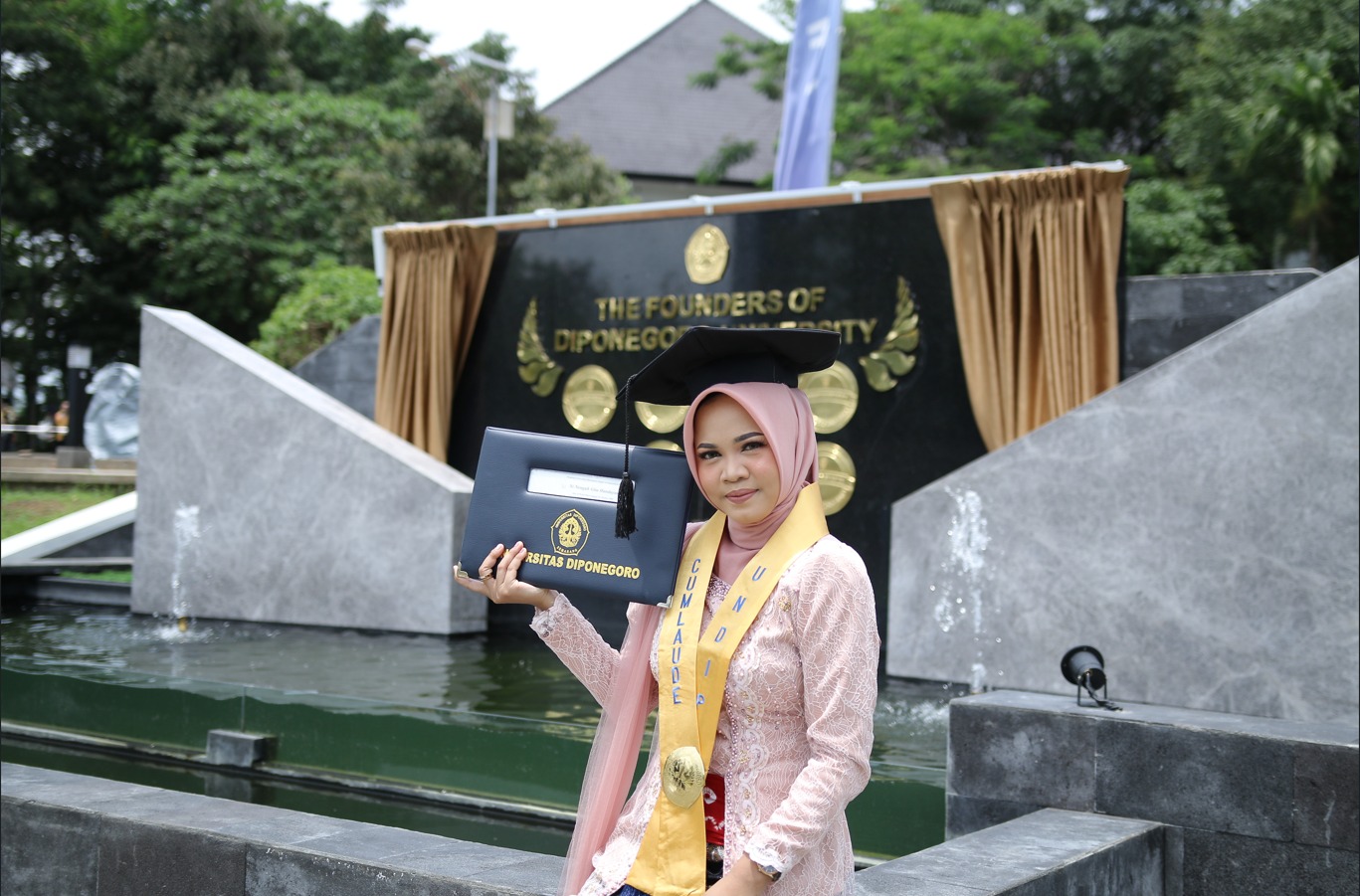 Keren! Alihsan Rahmawati Lulusan SV UNDIP Raih 3 Paten Granted Untuk Inovasi 2 WhatsApp Image 2024 04 21 at 23.50.13