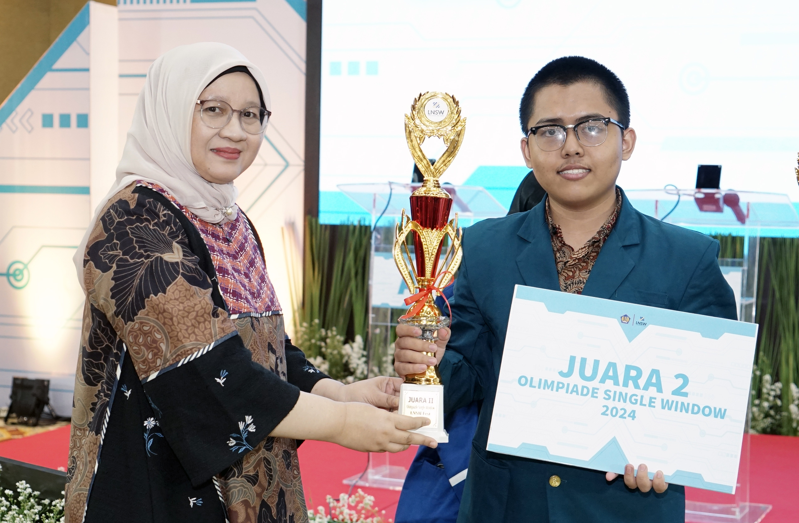 Mahasiswa SV UNDIP Juara 2 Olimpiade Single Window 2024 2 DSC07242
