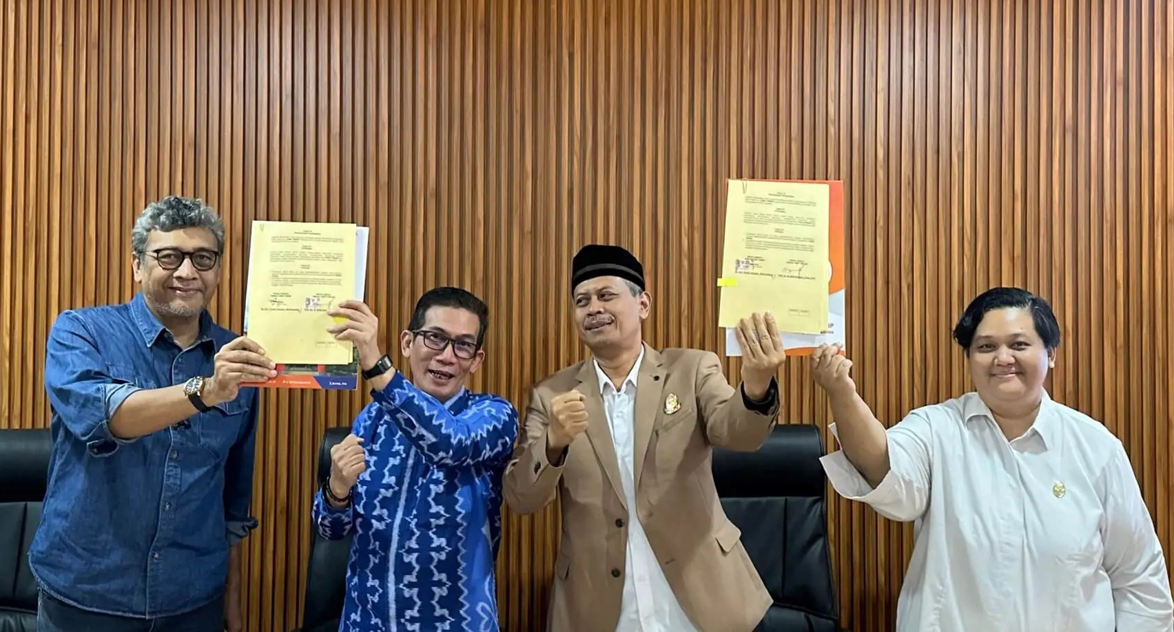 Memperkuat Sinergi Akademik FISIP ULM Kunjungi FISIP Undip edit