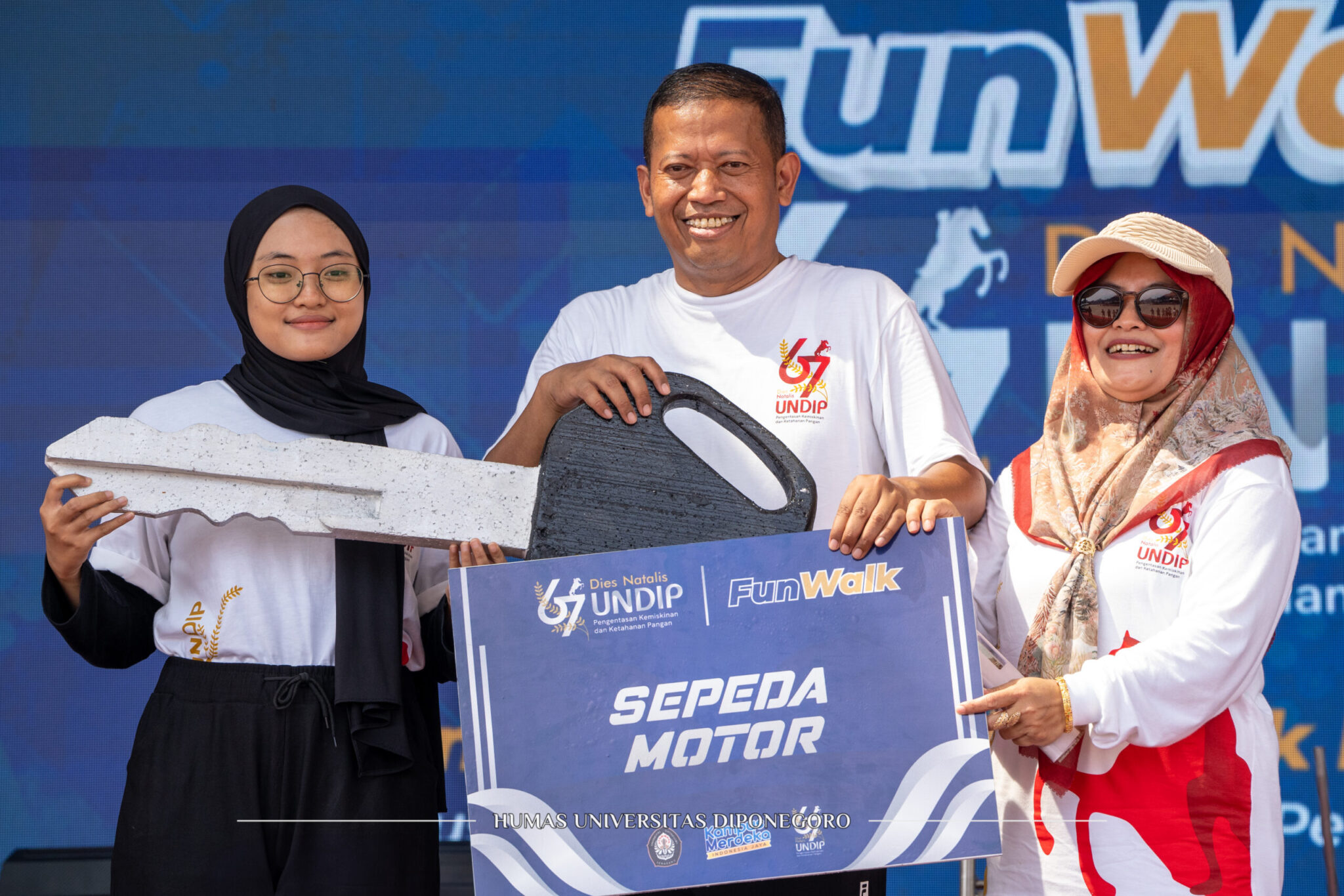 Fun Walk Dies Natalis ke-67: UNDIP Kampus Sehat