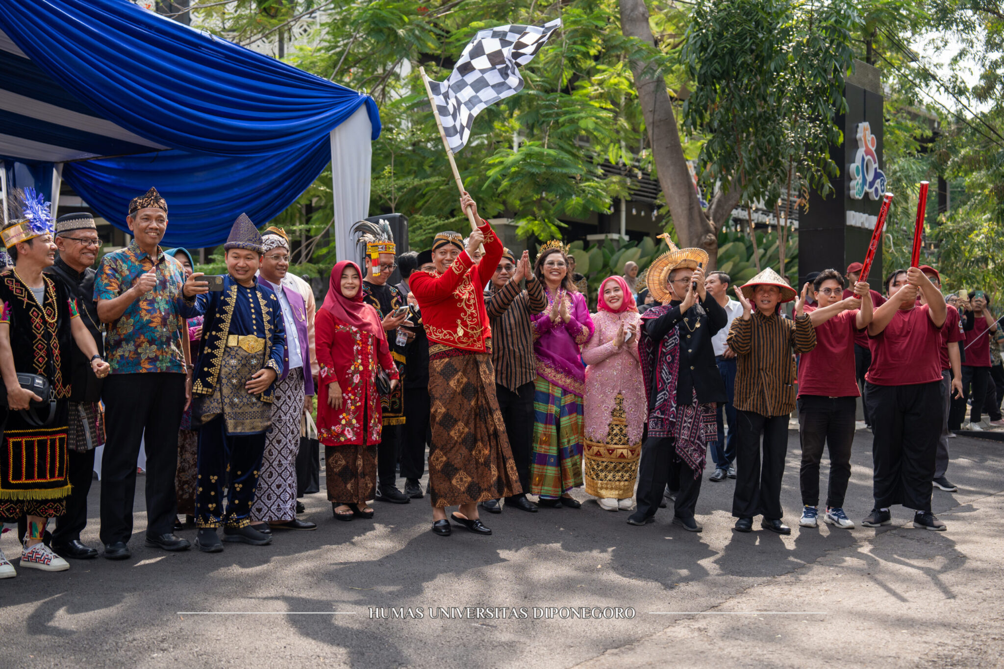 Kemeriahan Lomba Karnaval dan Yel -Yel Semarakkan Perayaan Dies Natalis Ke-67 UNDIP