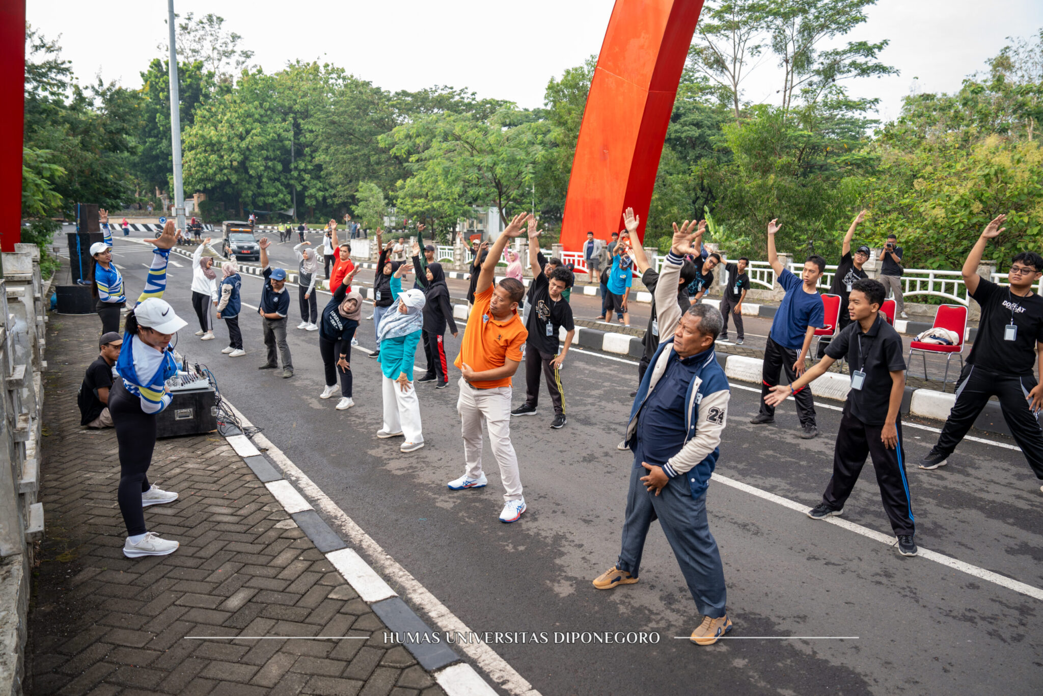Rektor Dukung Mahasiswa KKN Tematik Rusunawa UNDIP Inisiasi Program CFD