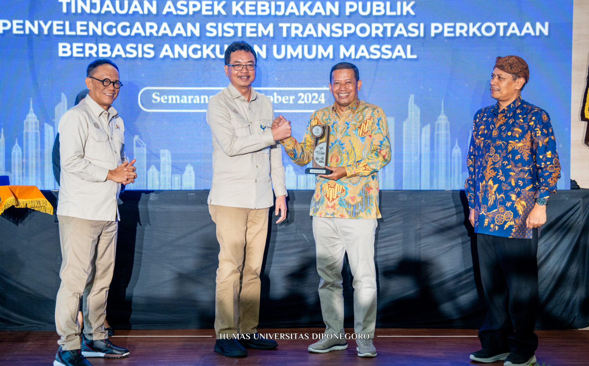 FISIP UNDIP dan Kemenhub Hadirkan Seminar Nasional Mengkaji Sistem Transportasi Berbasis Angkutan Umum Massal
