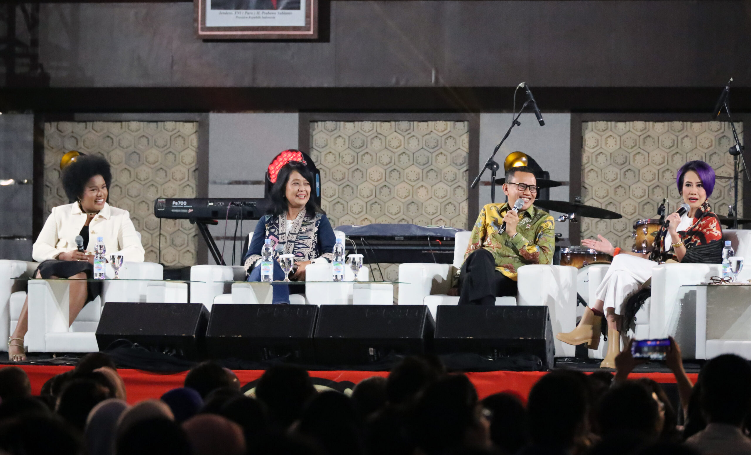 Alumni UNDIP di Kabinet Merah Putih Balik Kampus Bareng ‘Rosi on Location’