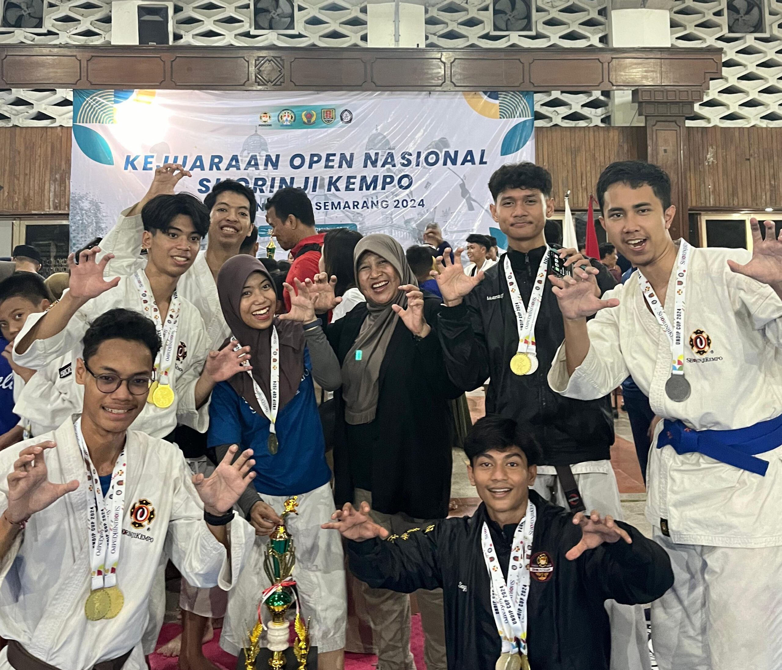 UNDIP Sabet Juara Umum Kejuaraan Open Nasional Shorinji Kempo 2024
