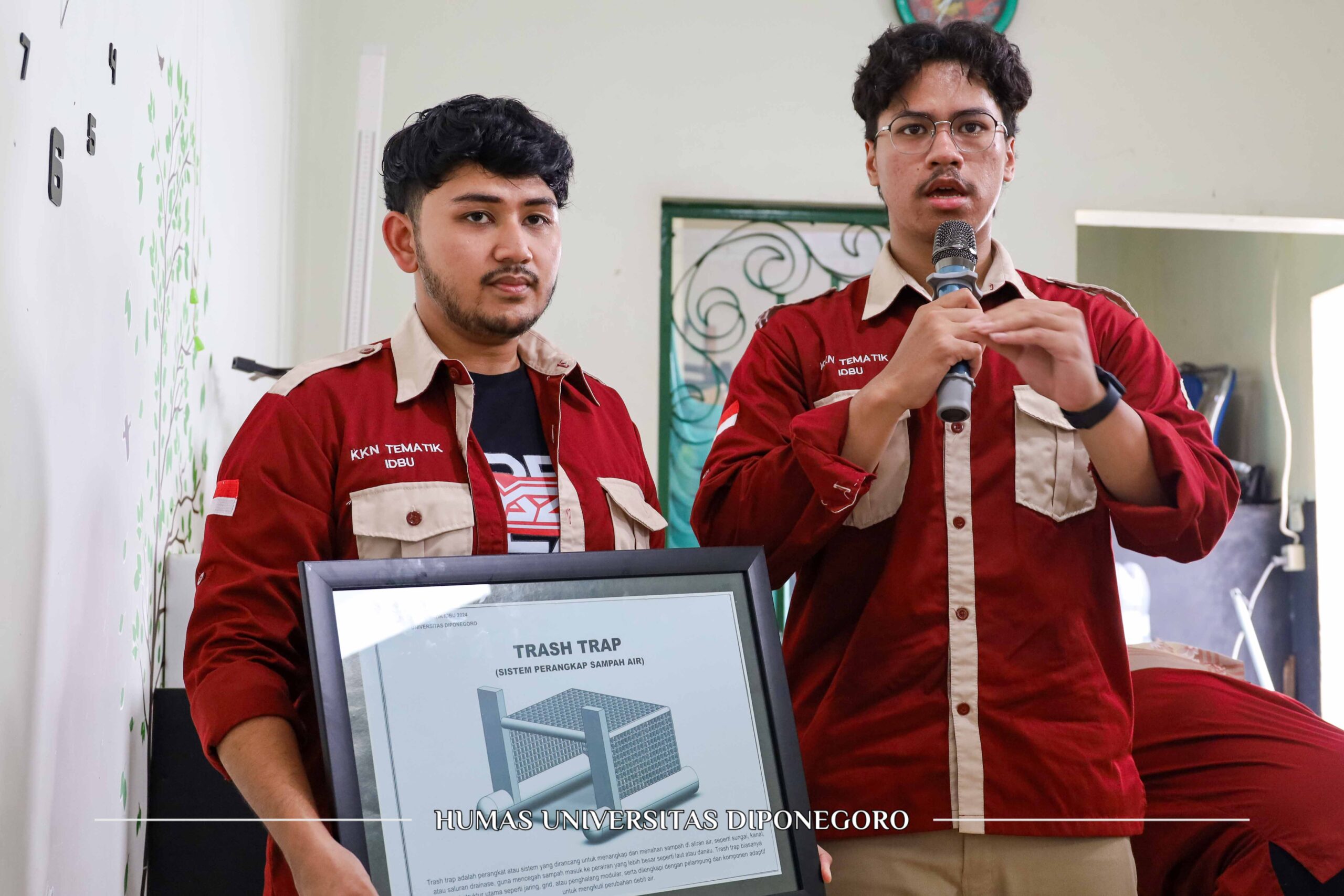 KKN-T IDBU 2024: Alat Trash Trap sebagai Solusi Atasi Banjir Wujudkan Program Kali Bersih di Lingkungan UNDIP